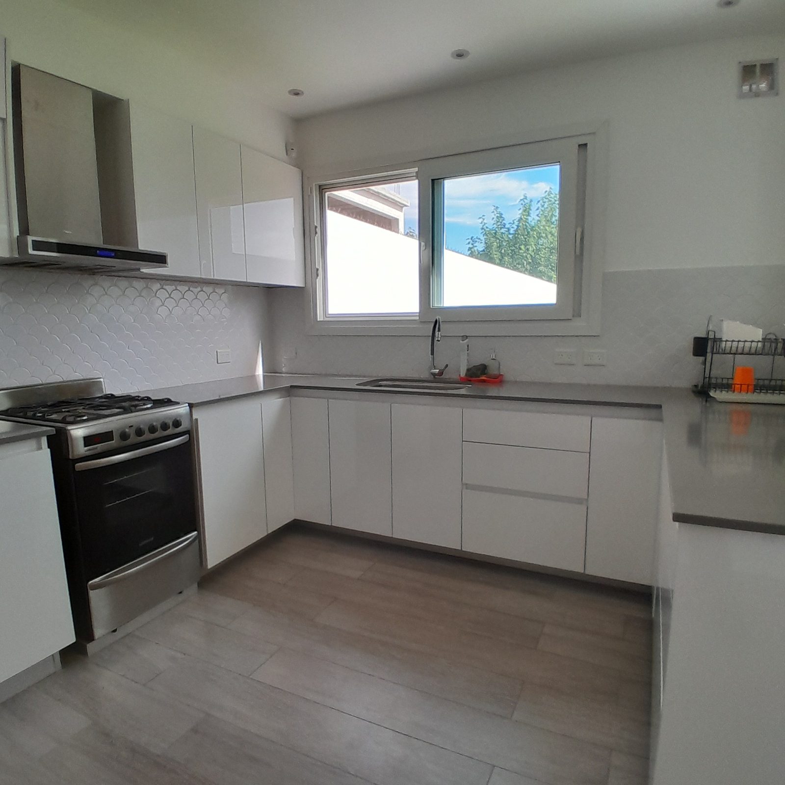 Cocina a medida — Muebles DP