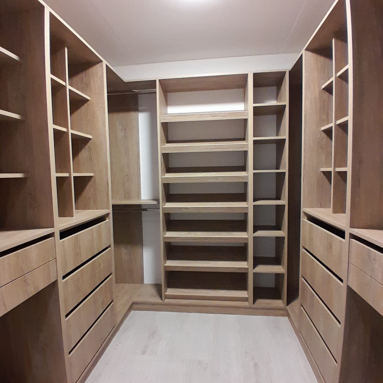 Vestidor a medida — Muebles DP